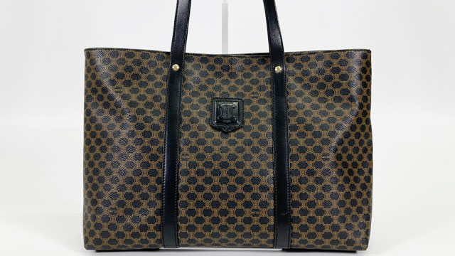 入荷しましたセリーヌ・マカダムトートバッグ